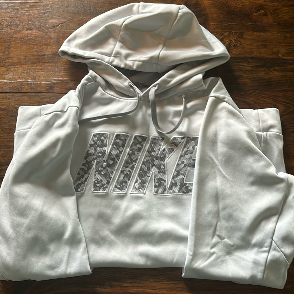Nike Therma-Fit Hoodie